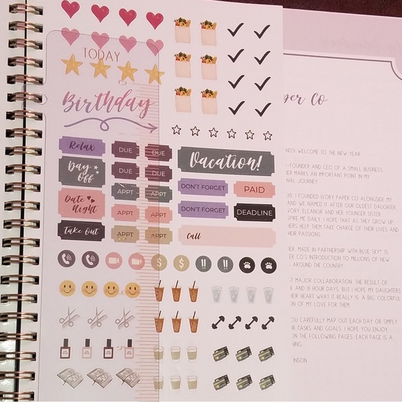 2023 weekly/monthly planner - Picture 6 of 7